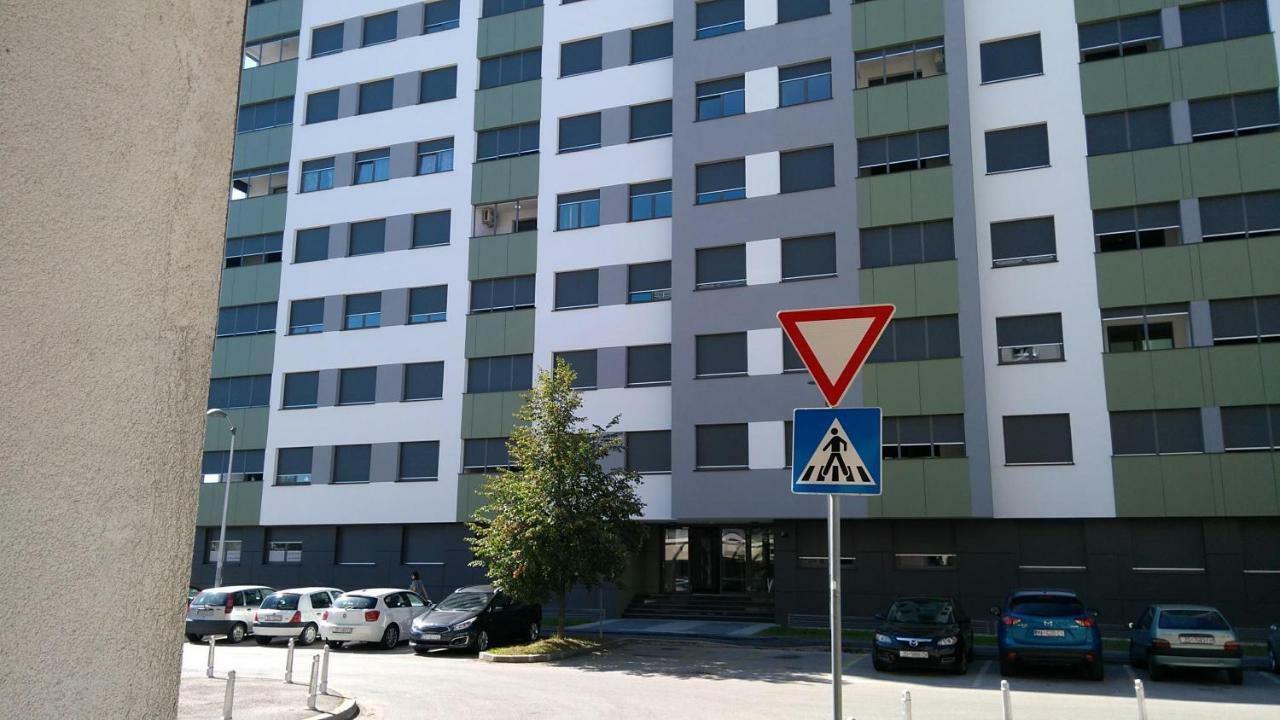 Apartman Nadja Arena Загреб Екстер'єр фото